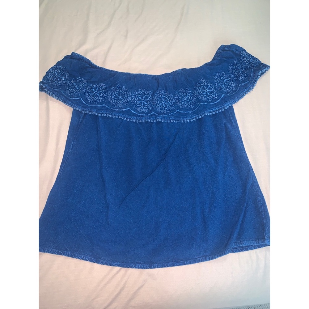 Off-Shoulder Top